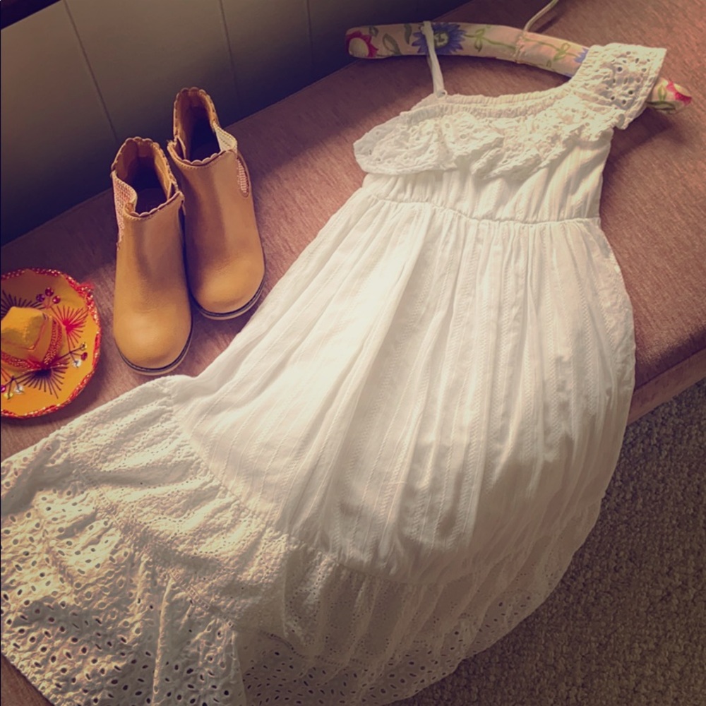 White Eye-lit Maxi Dress Size (5/6) Cat & Jack